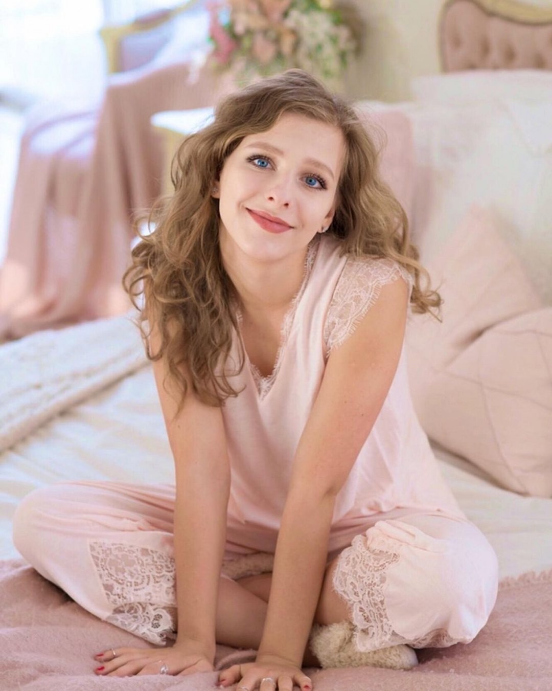 Беременная Лиза Арзамасова фото