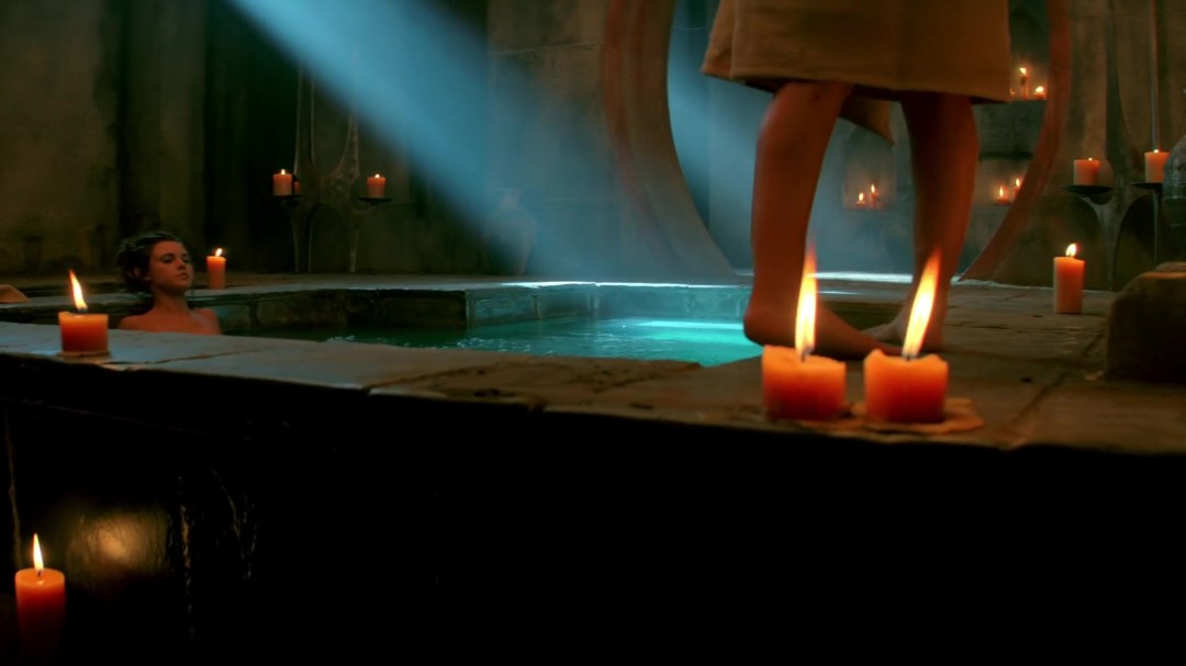 Поппи Дрейтон голая фото