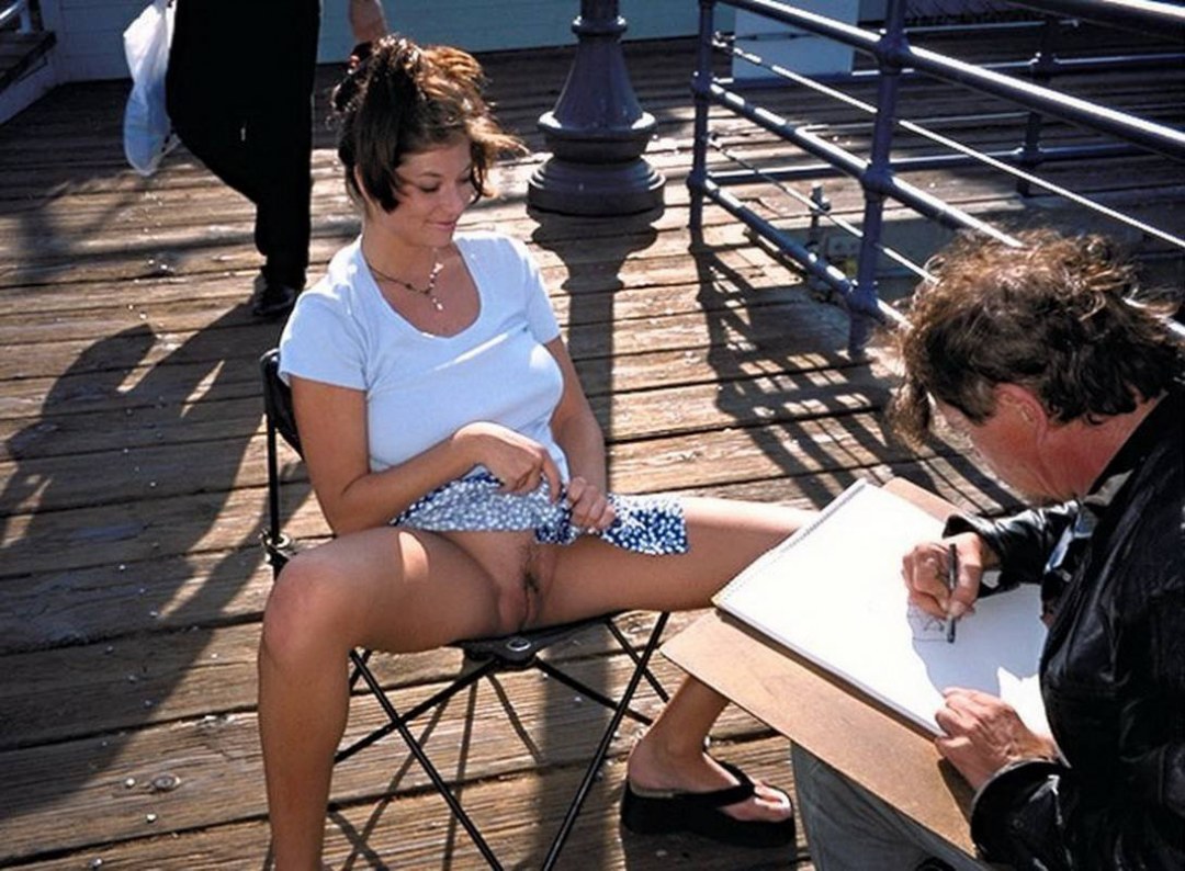 Трусики в общественном месте