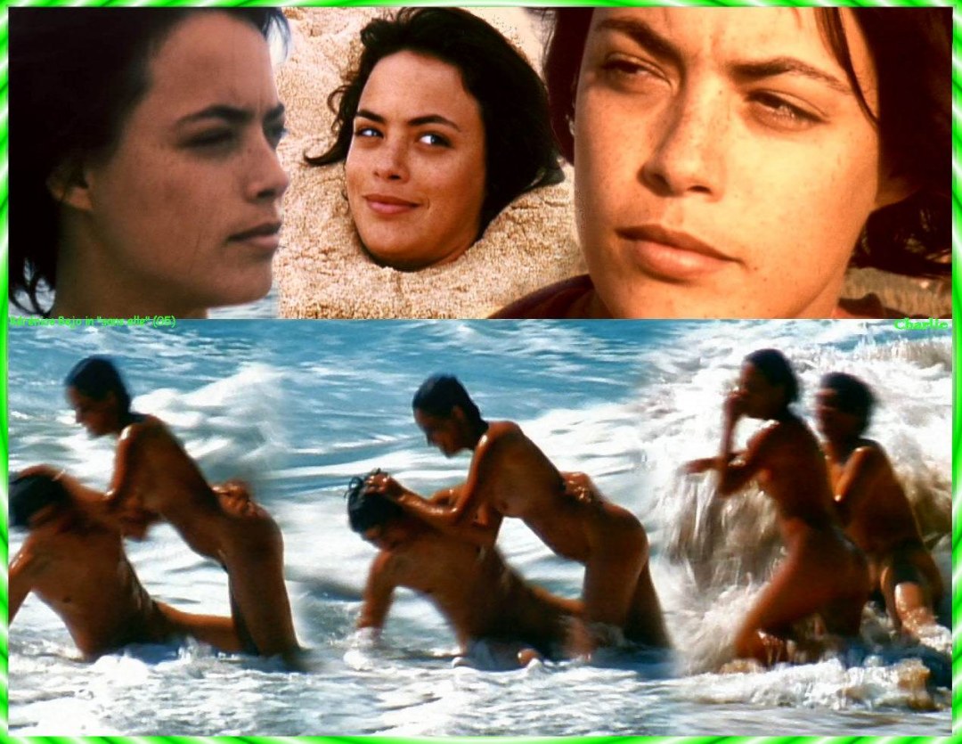 Голая Berenice мастурбация