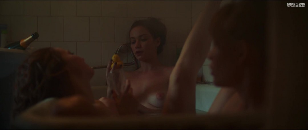 Анна Адамович актриса ню