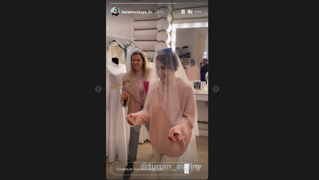 Агата Муцениеце горячие