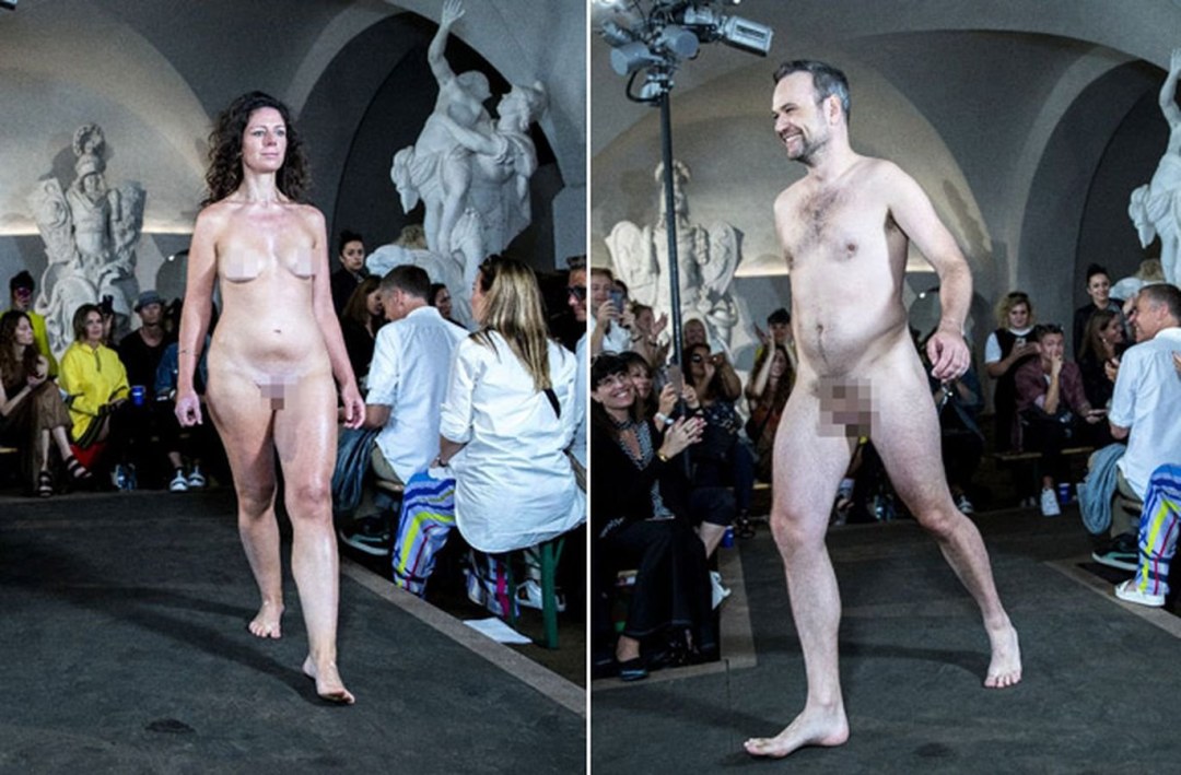 Чарли Ле Минду Charlie le naked