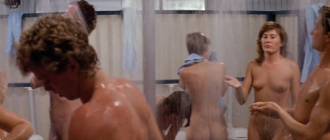 Мэгги Джилленхол naked в кино