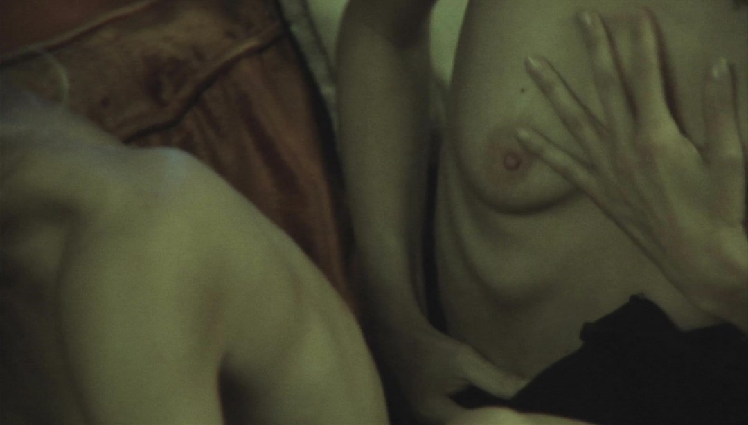 Актриса Мадлен Смит, 1970-е. nude
