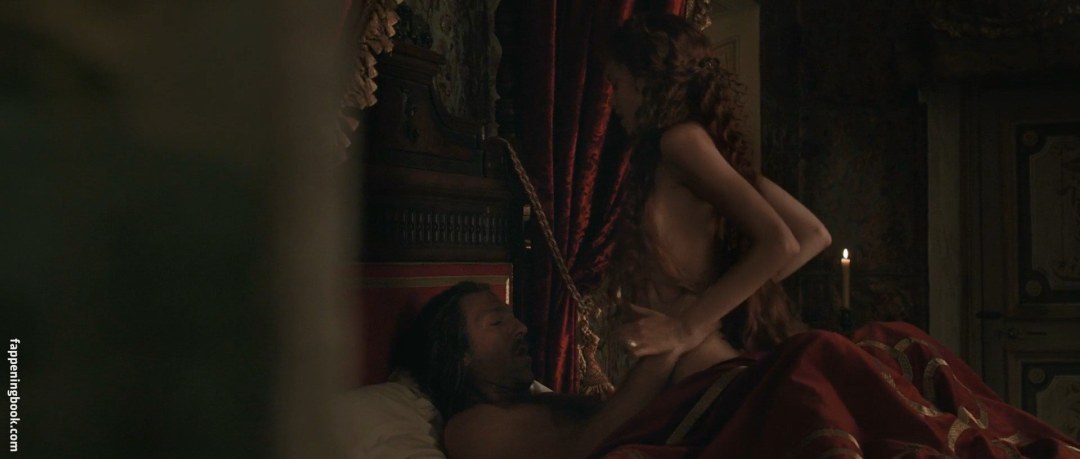 Стэйси Мартин nude страшные сказки