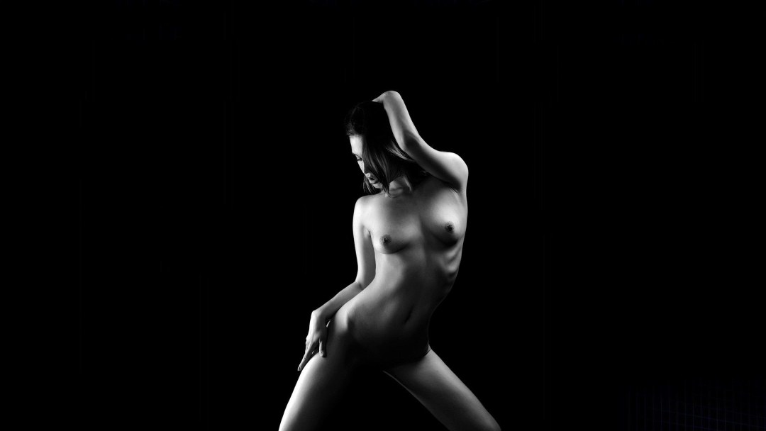 Черно белые эротические фото