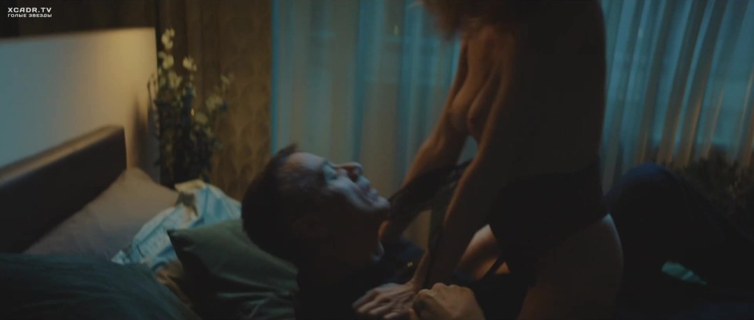 Актриса любовь Толкалина сиськи