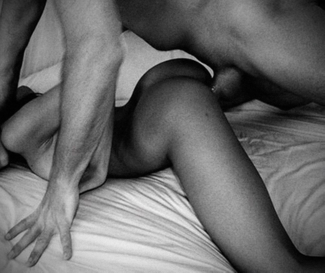 Эротические позы мужчина сверху