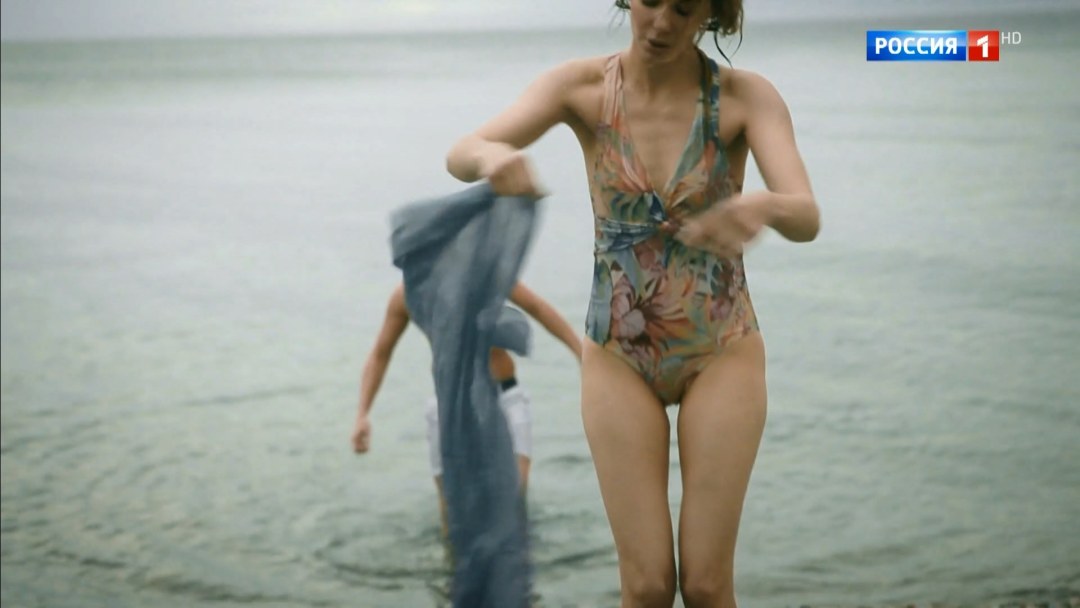 Татьяна Бабенкова 14 красных избушек