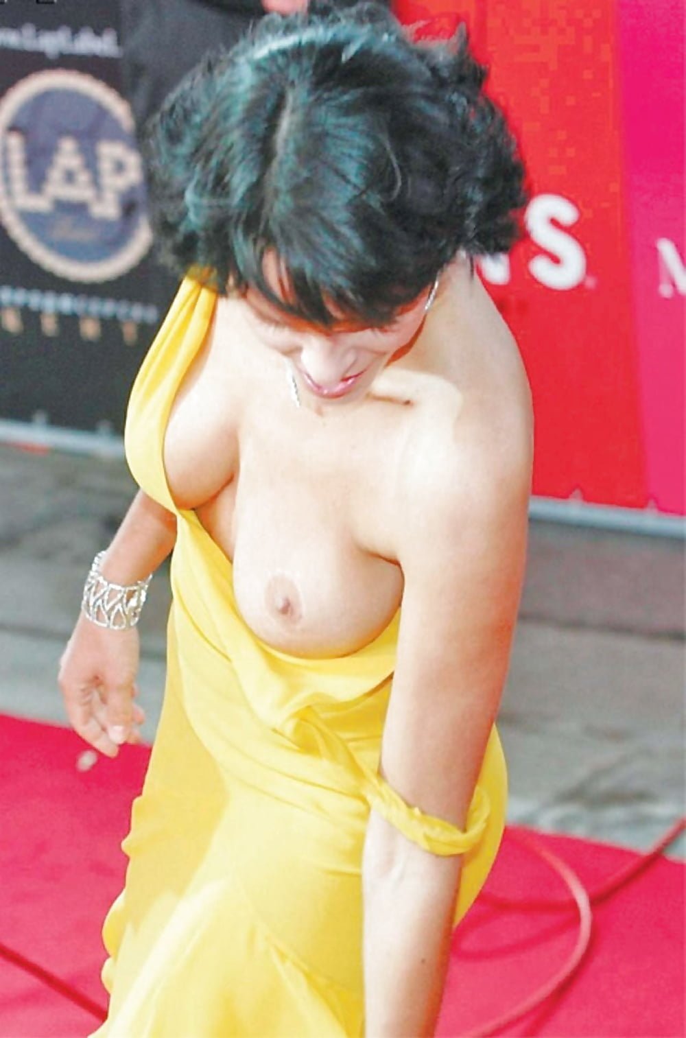 Эмма Уотсон упс