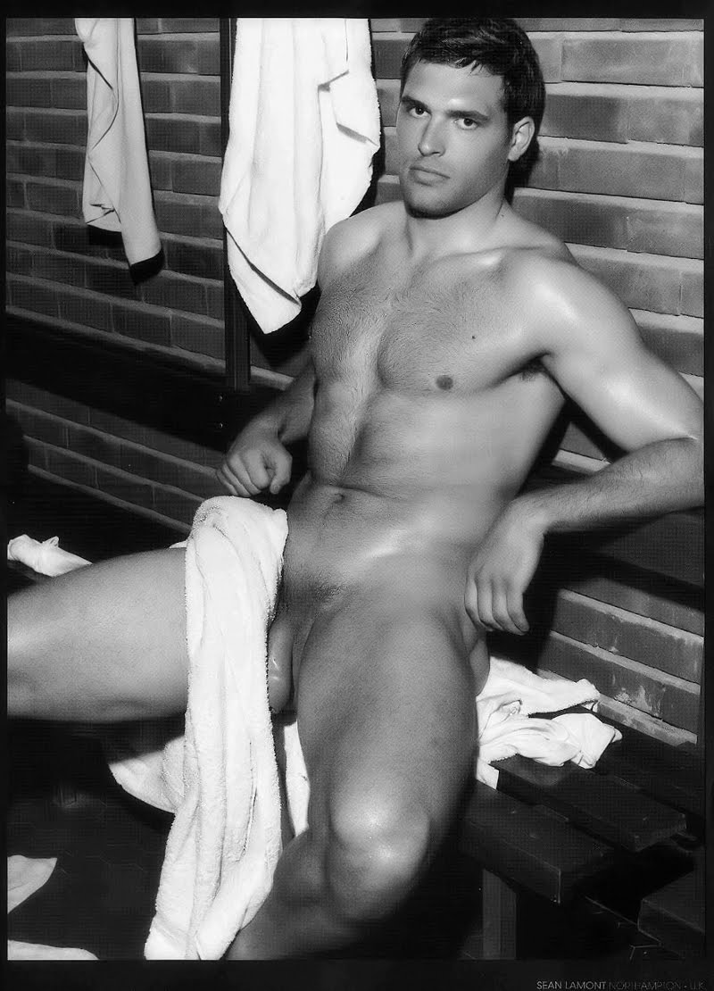 Александр Жирмонт @Sasha_Zhirmont nude