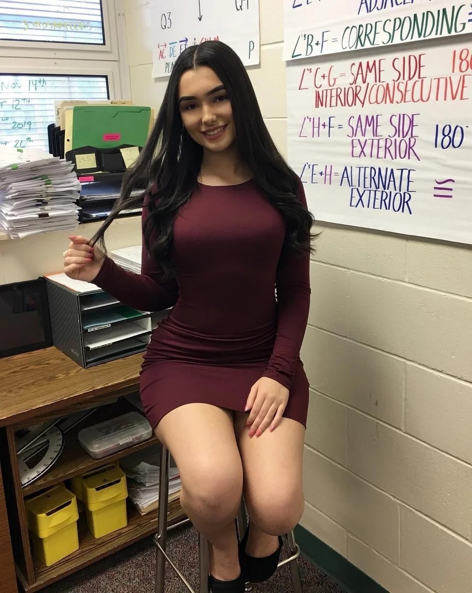 Paloma Silva учительница