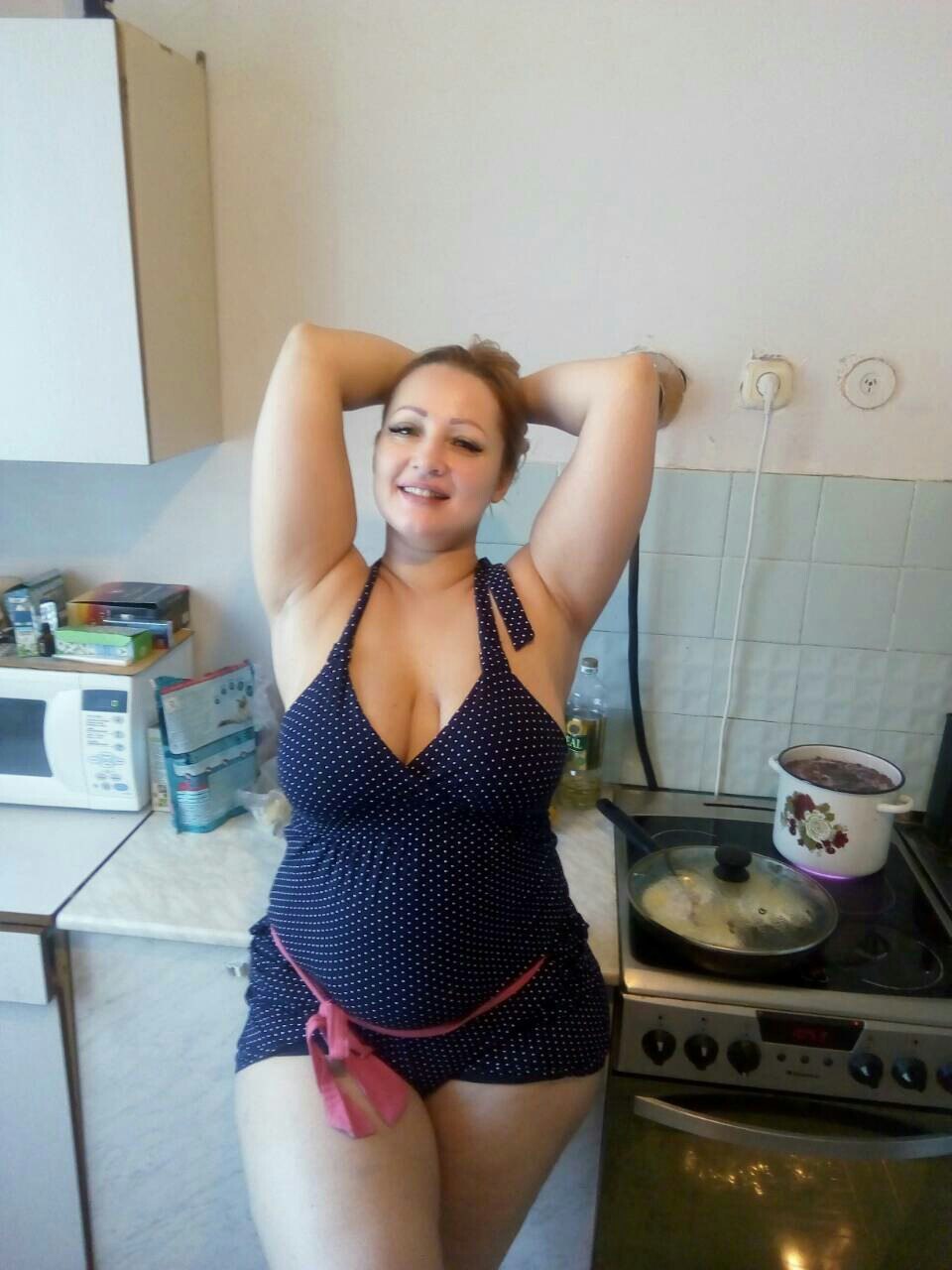 Зрелые толстые в купальниках