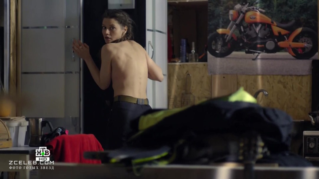 Natalia Avelon Strike back разделась