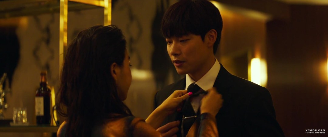 Шантель Ван Сантен +18