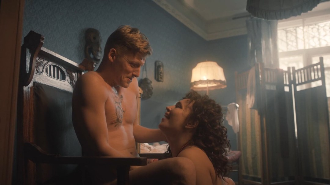 Журналистка г Бийска Кристина Мелехова голышом фото