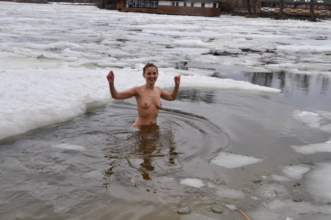 Закаливание моржевание голышом