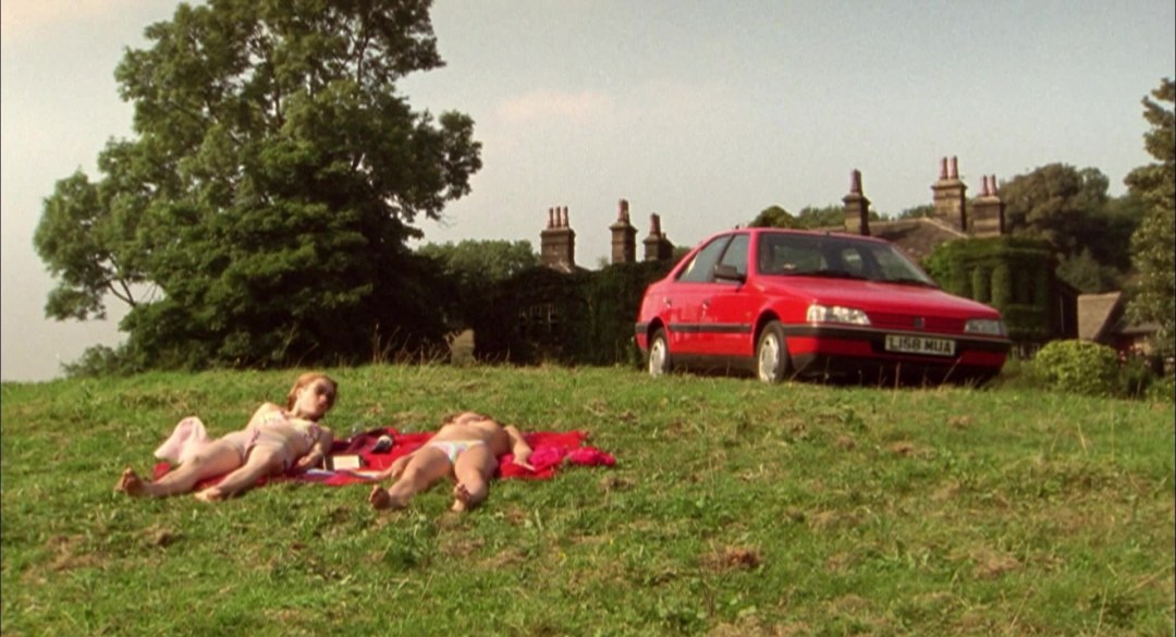 Эмили Оливия Лиа Блант ню