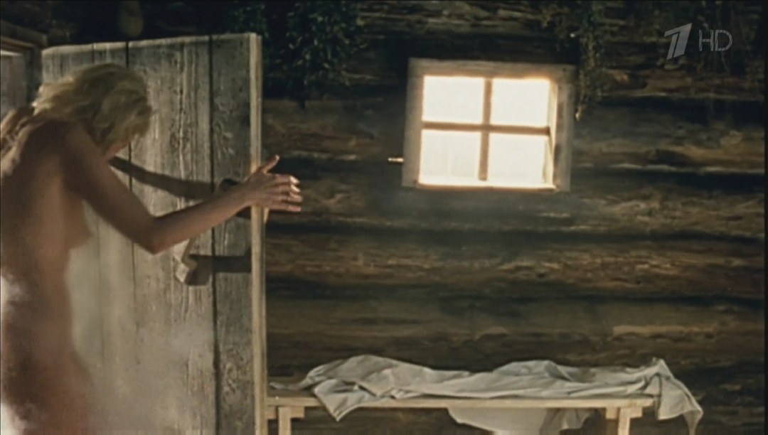 Renata Daninsky голая служанка