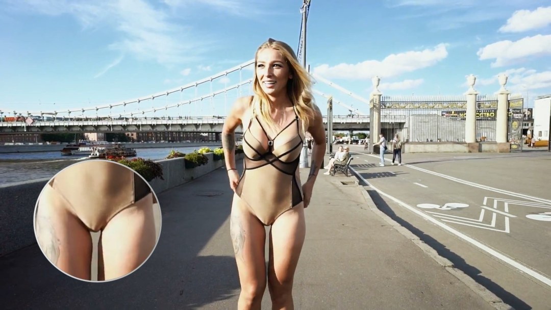 Леся Никитюк в купальнике