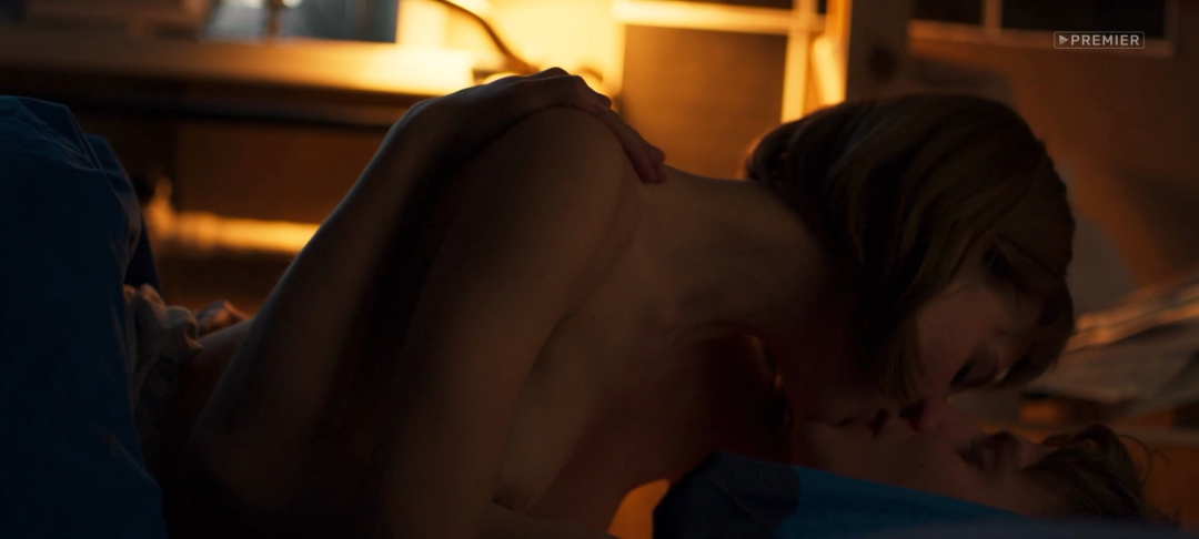 Анна Адамович ню