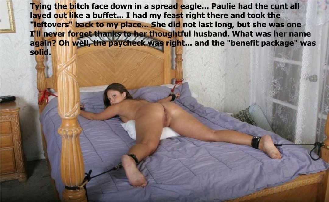 Голая привязанная к кровати