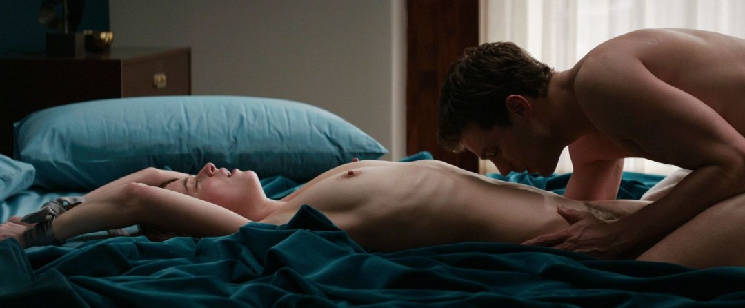 Дакота Джонсон грудь в фильме