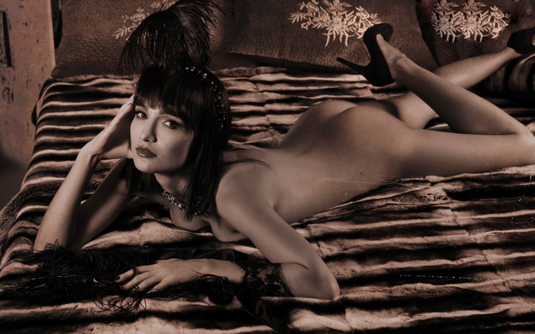 Евгения БРИК эротическая