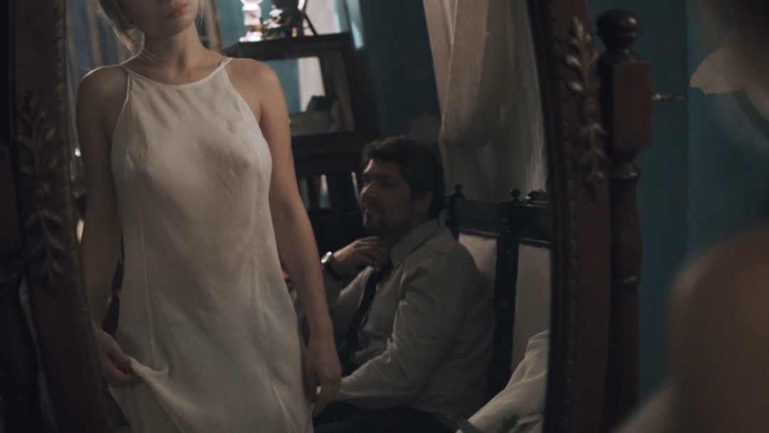 Анна Цуканова-Котт грудь