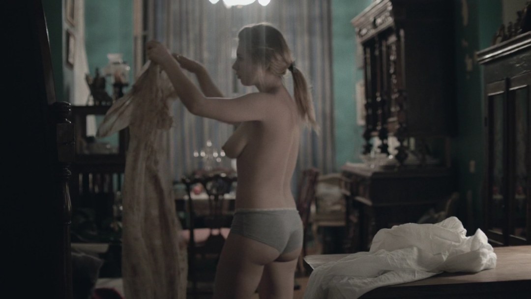 Анна Цуканова-Котт голая в фильме