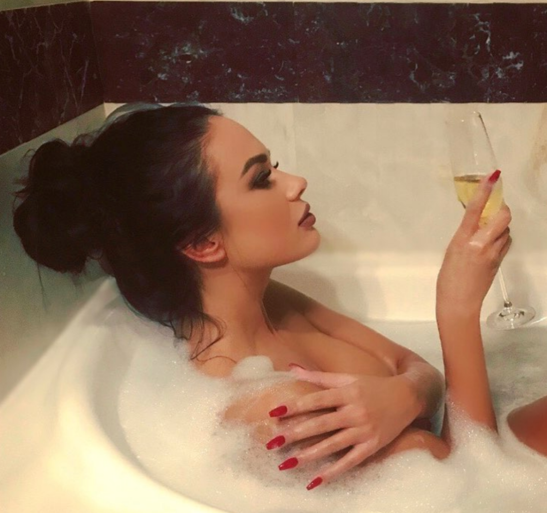 Яна Кошкина шоу однажды в России