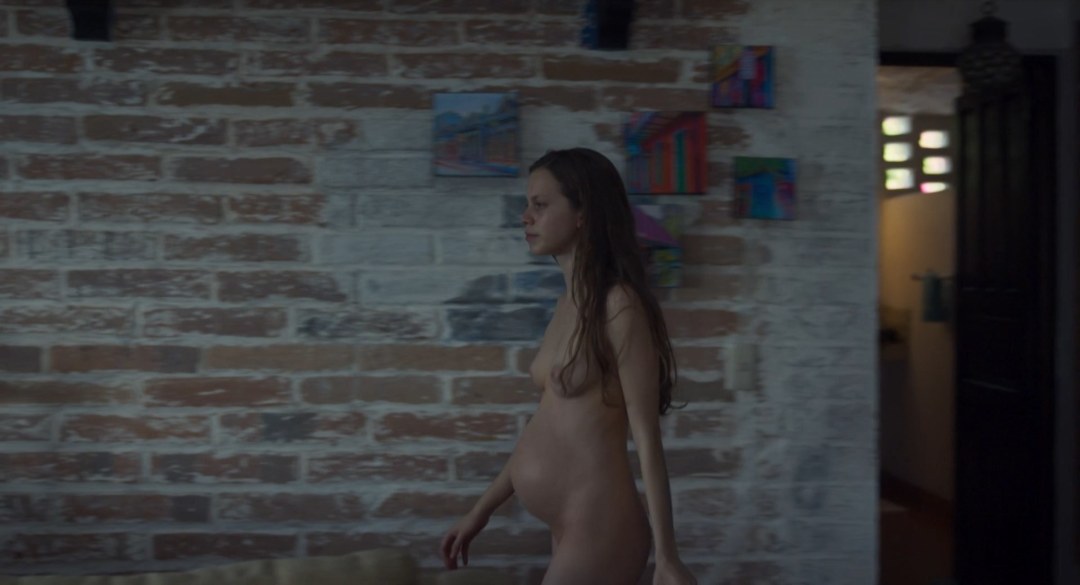 Порноактриса Mila Azul стриптиз