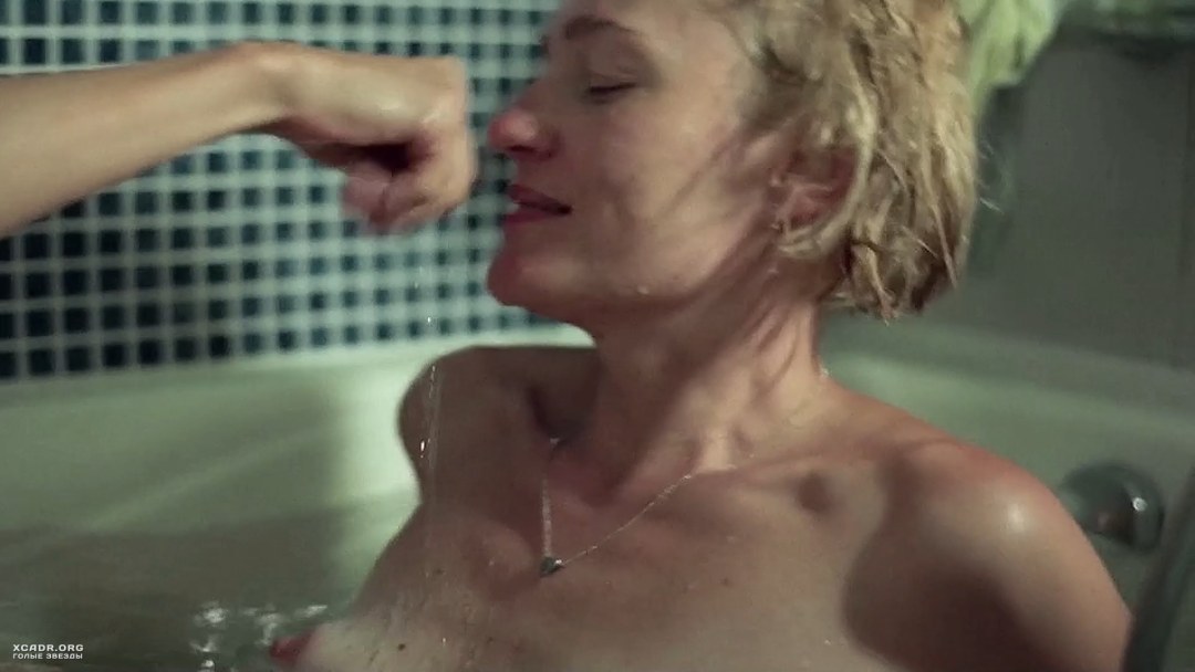 Голая Виктория Толстоганова в порно.