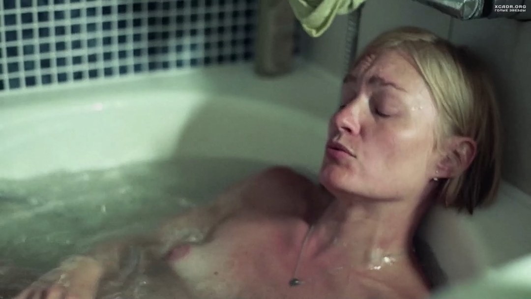 Виктория Толстоганова ню