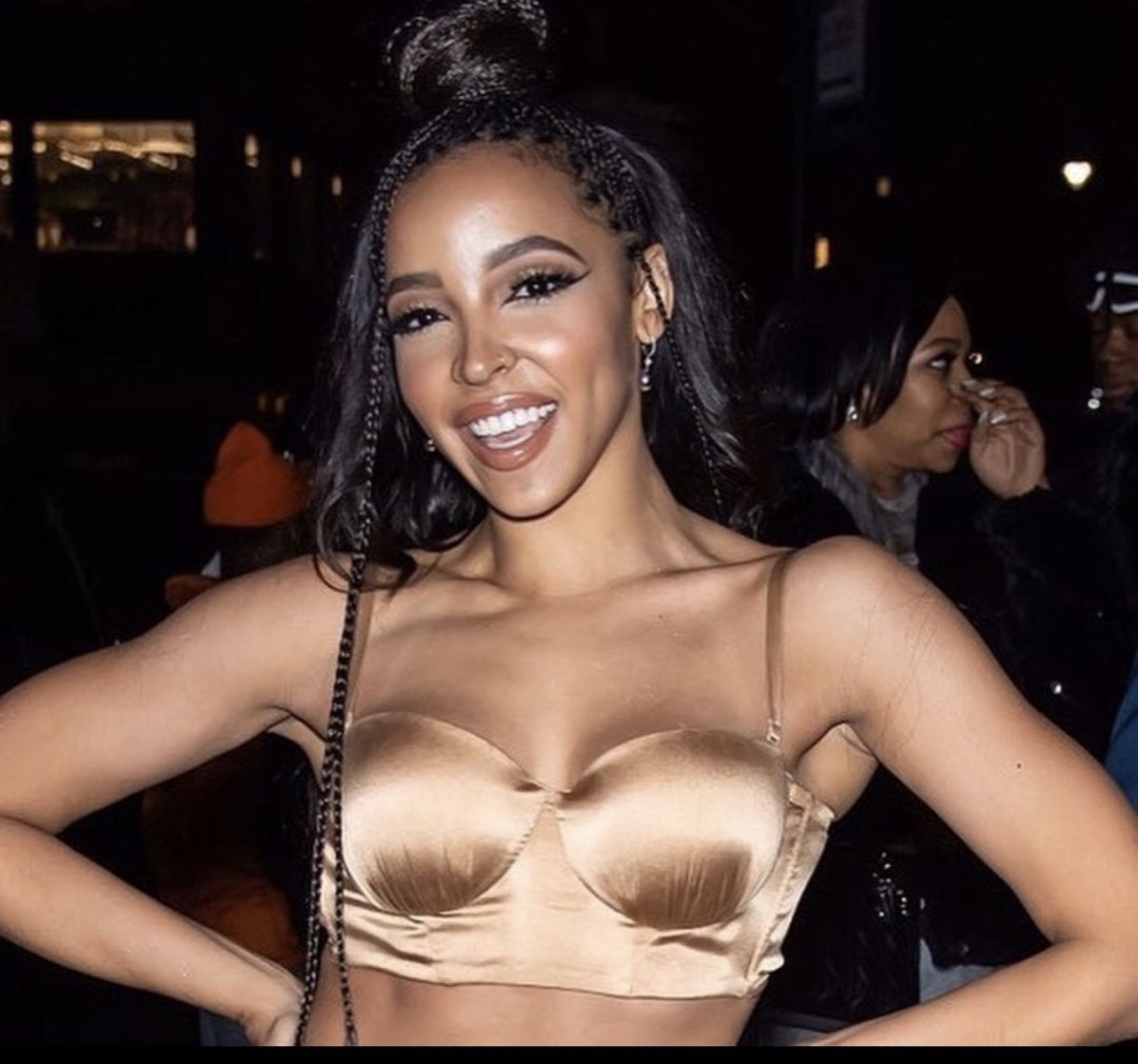 Tinashe в клипе Company