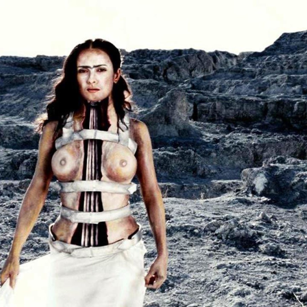 Сальма Хайек в молодости сиськи