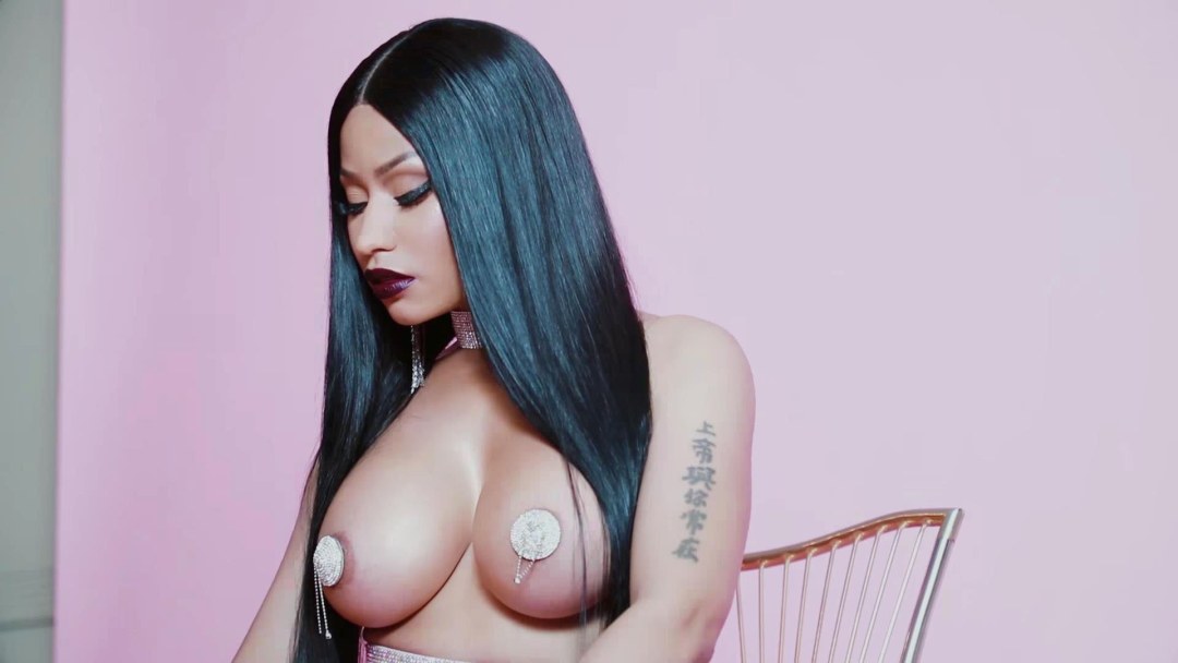 Ники Минаж секси голая