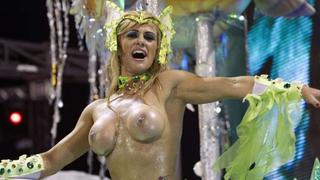 Валя карнавал с челкой