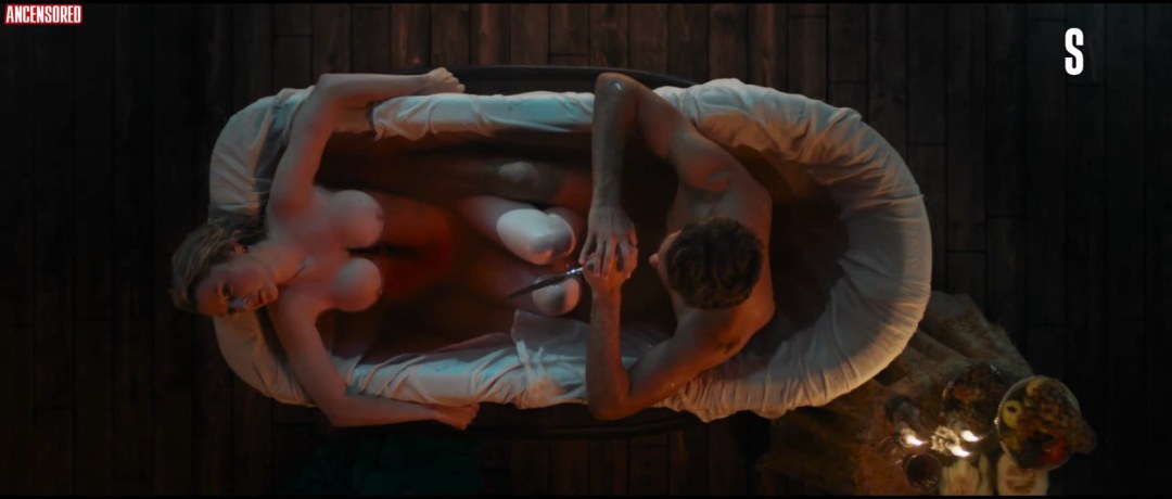 Ольга Медынич грудь