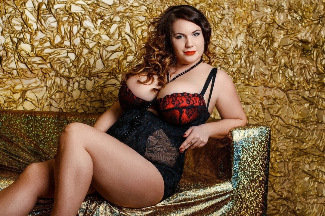 Аманда Сантана плюс сайз