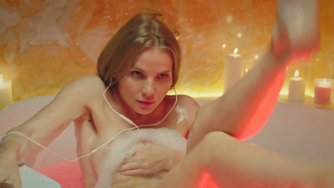 Голые женщины из кухни