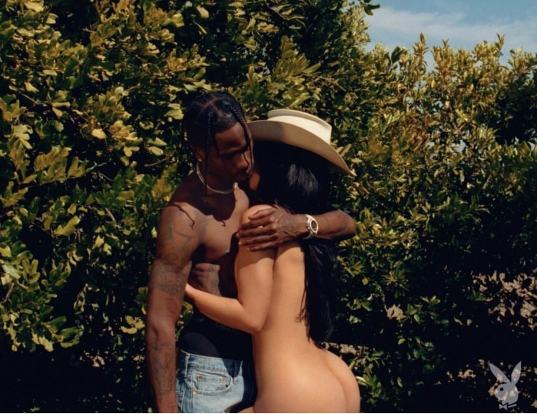 Кайли Дженнер эротические