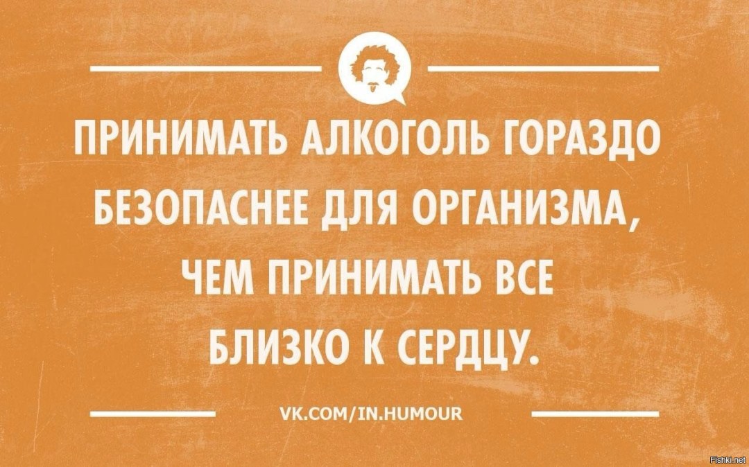 Студентки раздевают парней