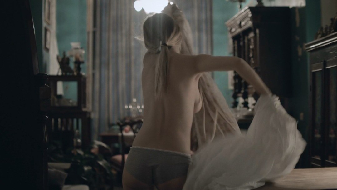 Анна Цуканова-Котт голая