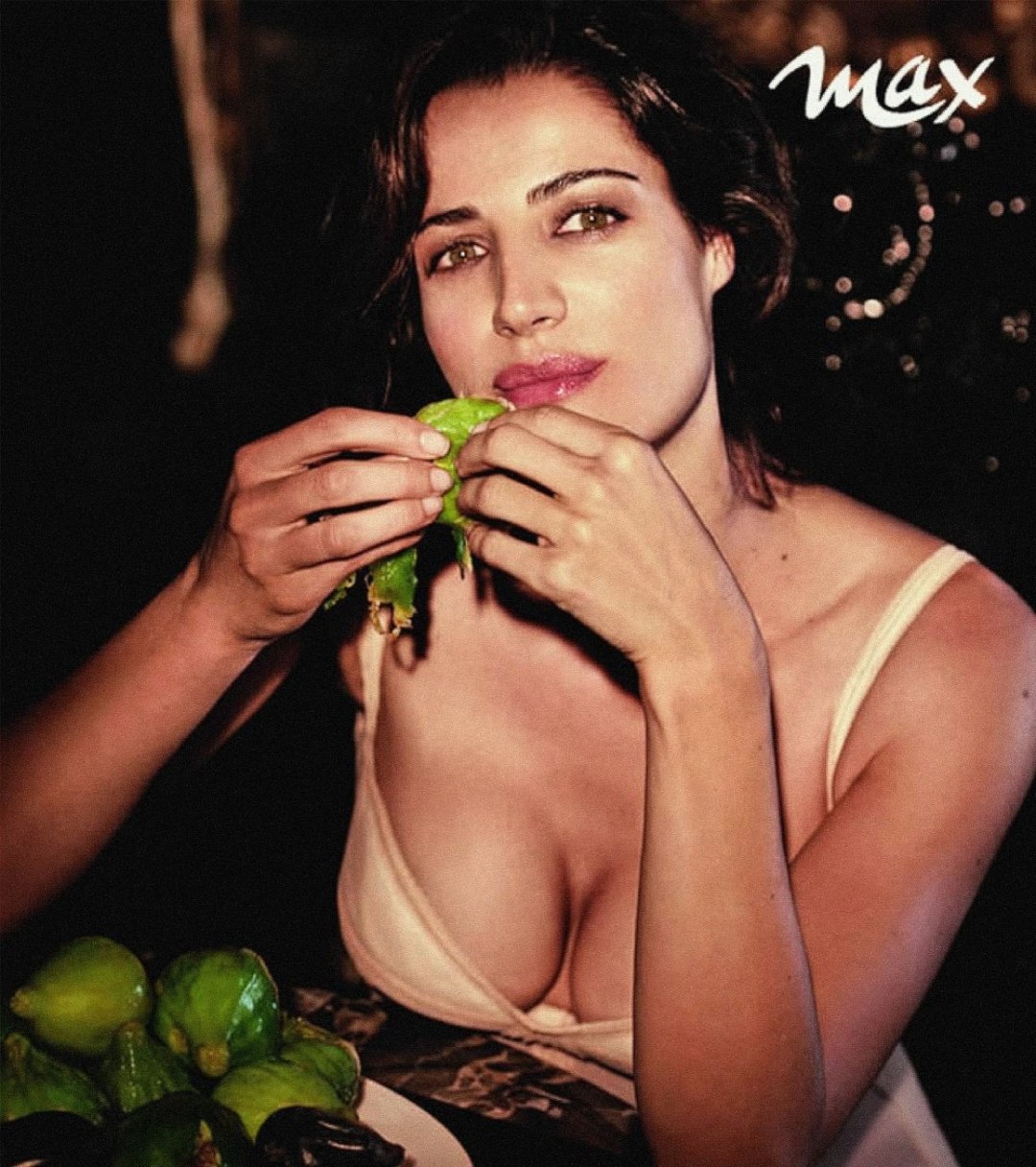 Голые киски актрис в фильмах