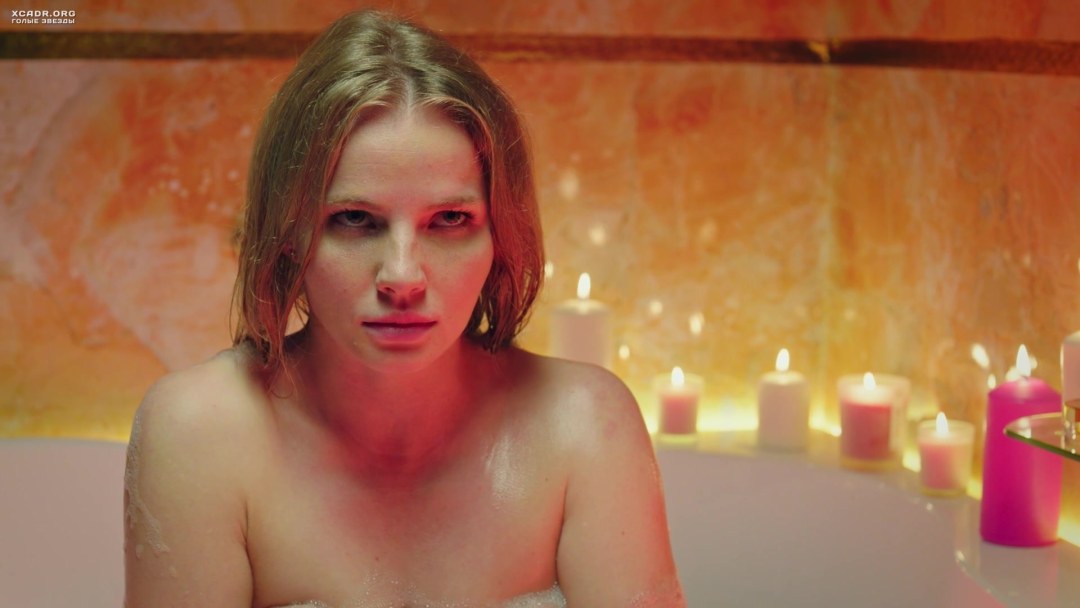 Голая актриса Мария Шрадер