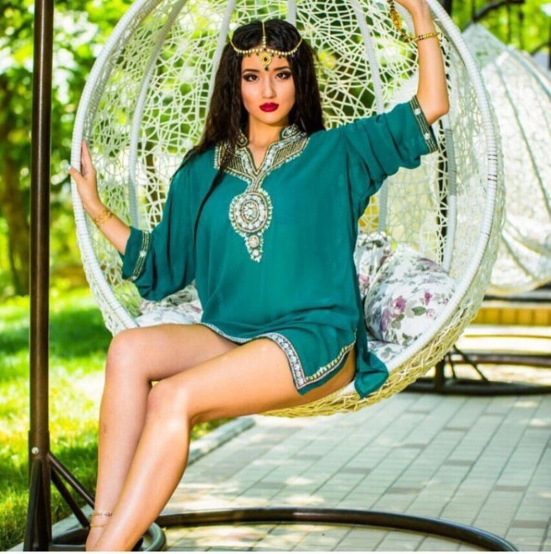 AHRINYAN Арина Бердникова