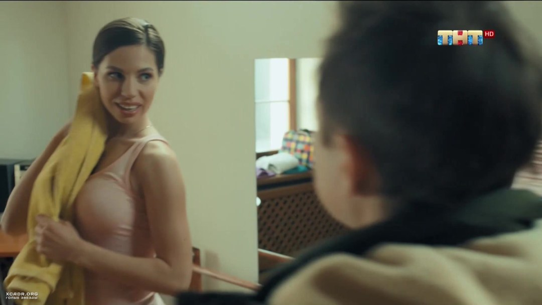 Сиськи из сериала САШАТАНЯ