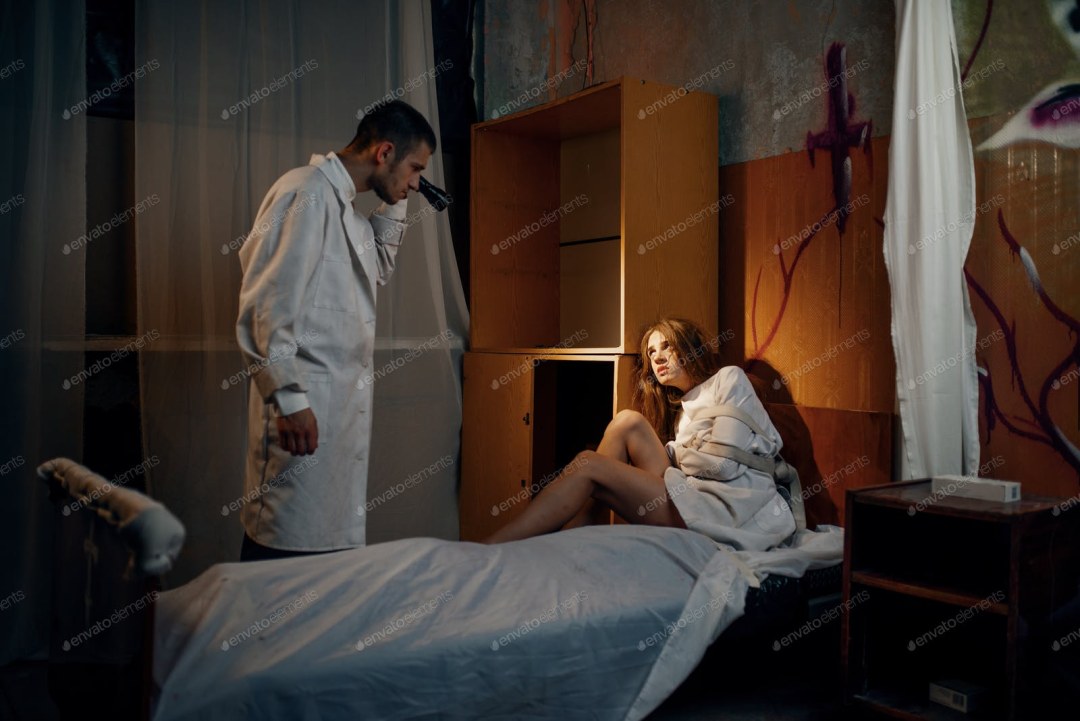 Голые в психиатрической больнице